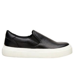Coconuts by Matisse Women’s Gradient Sneaker